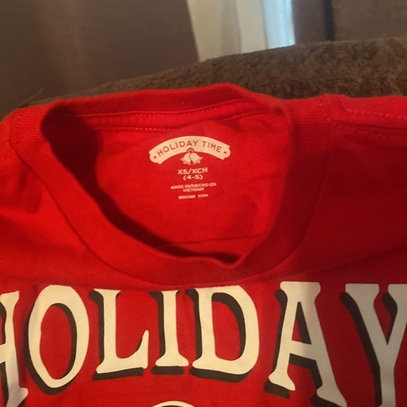 Red Holiday Chillin' Kids Shirt - Picture 2 of 2